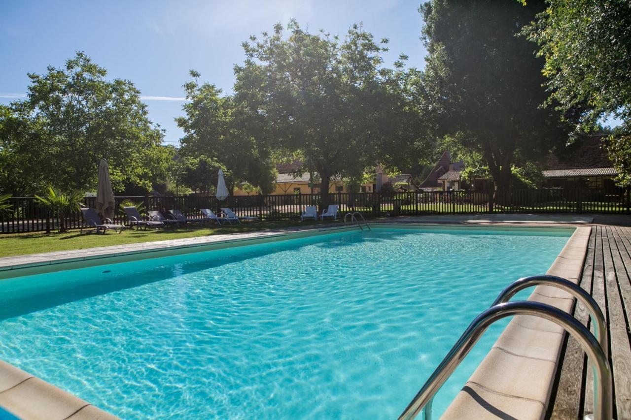 Camping La Ferme De Perdigat Limeuil Exteriör bild