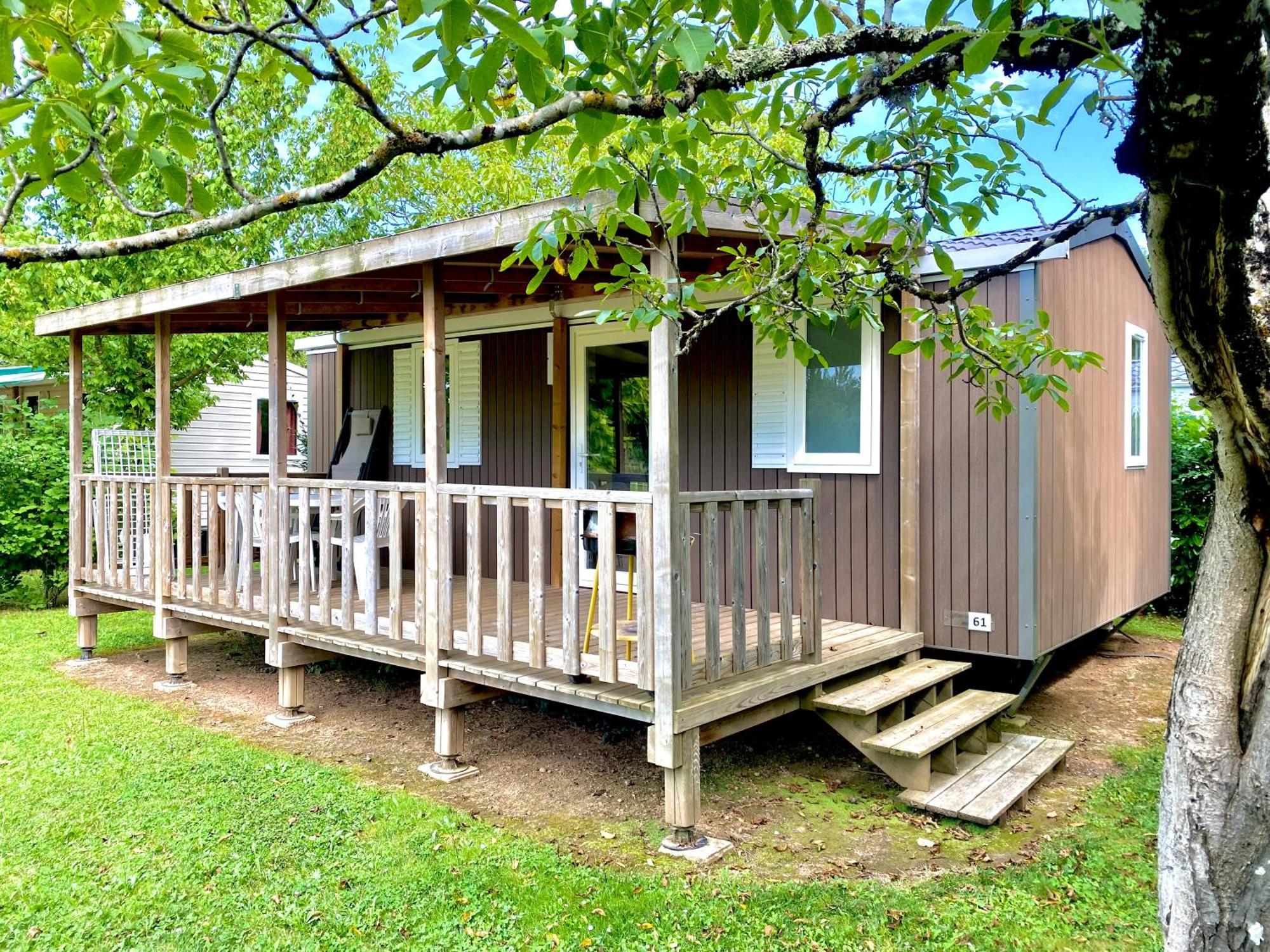 Camping La Ferme De Perdigat Limeuil Exteriör bild