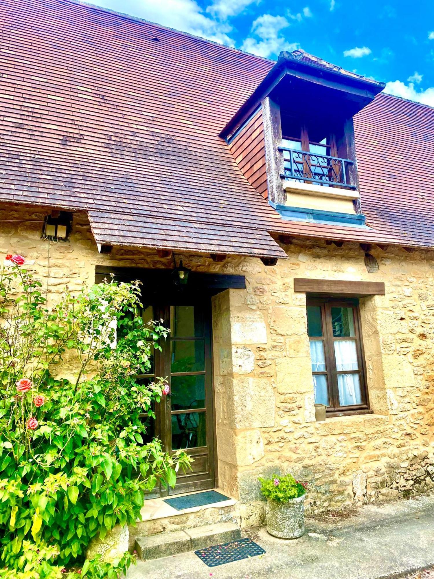 Camping La Ferme De Perdigat Limeuil Exteriör bild