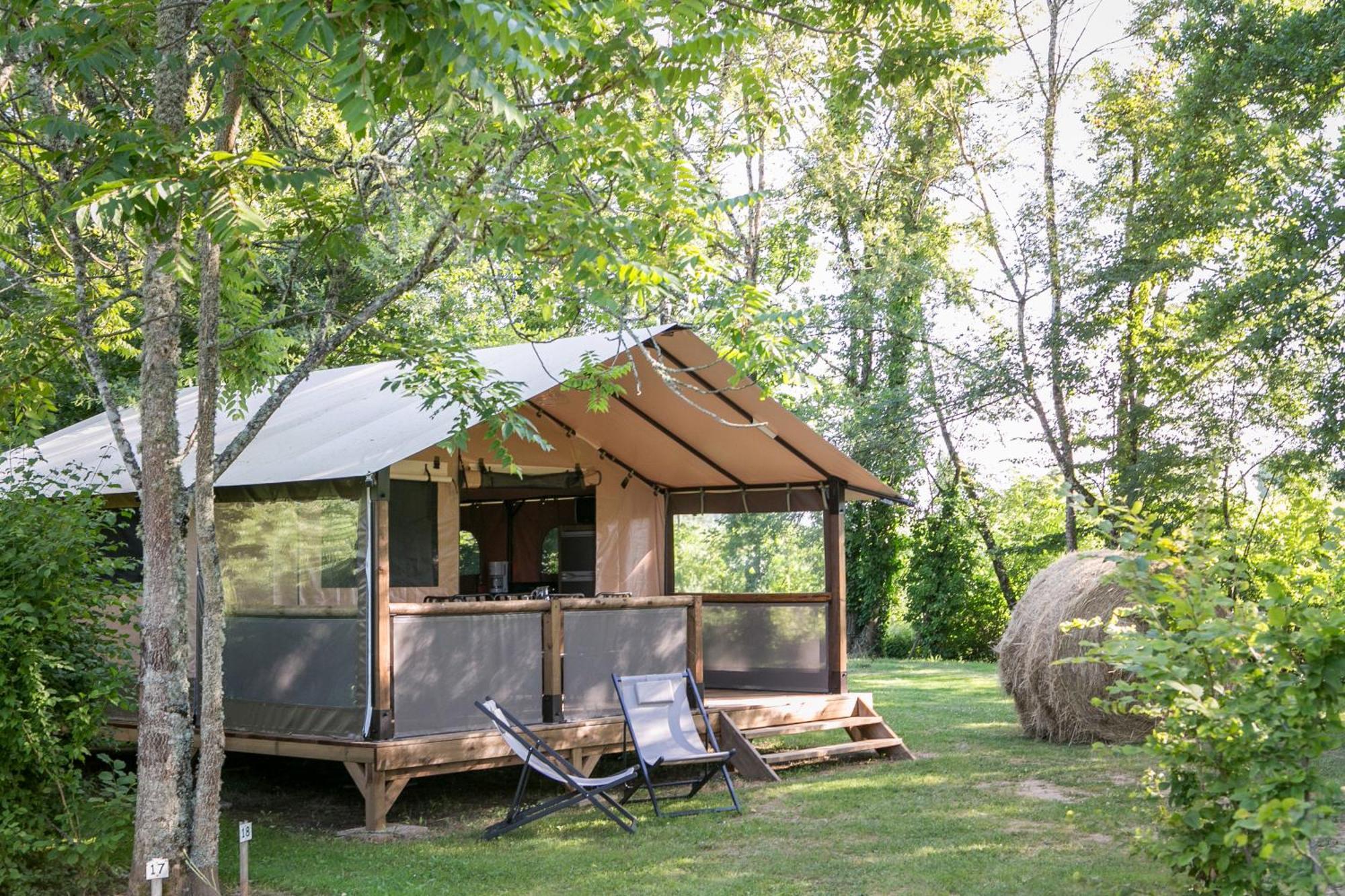 Camping La Ferme De Perdigat Limeuil Exteriör bild