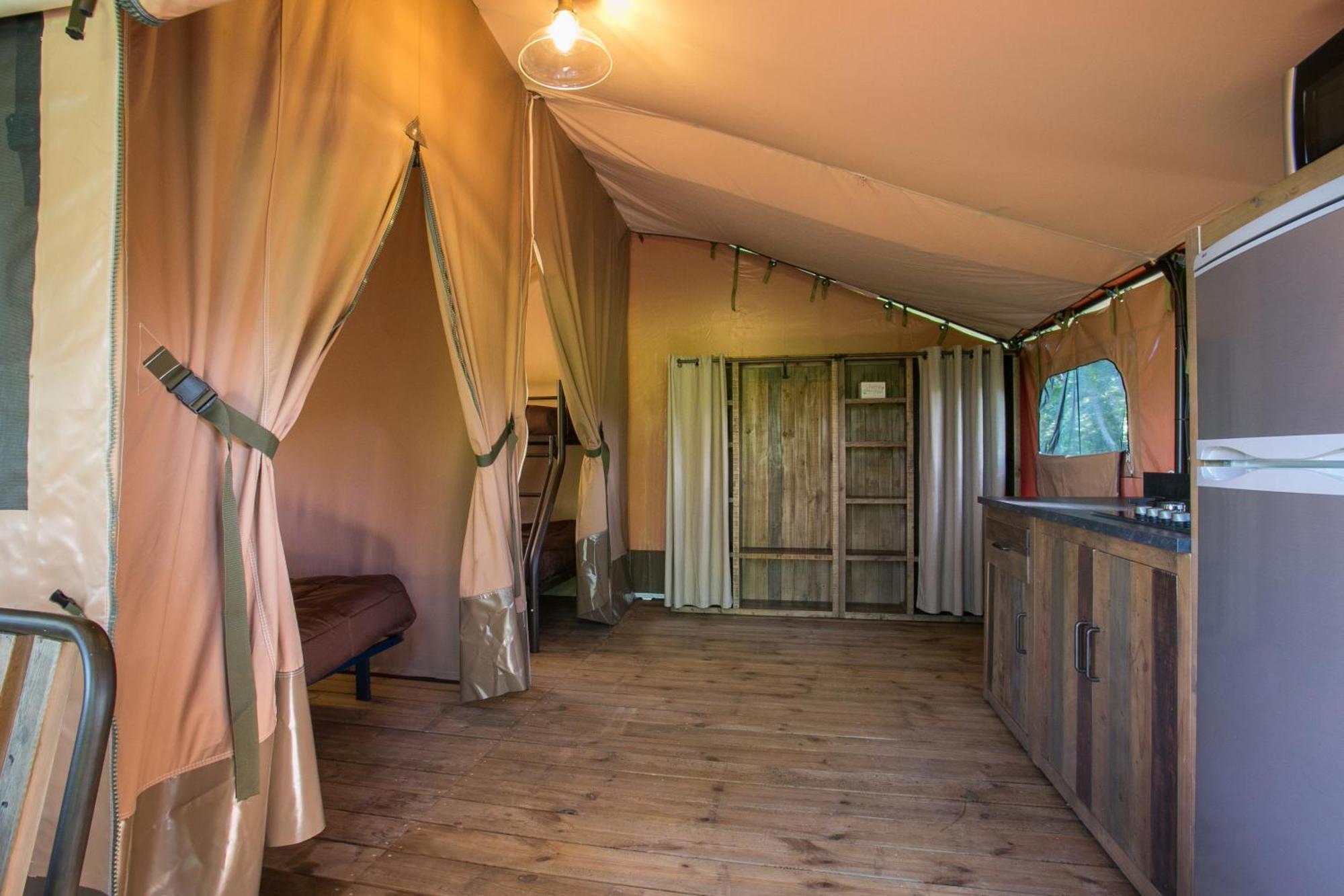 Camping La Ferme De Perdigat Limeuil Exteriör bild