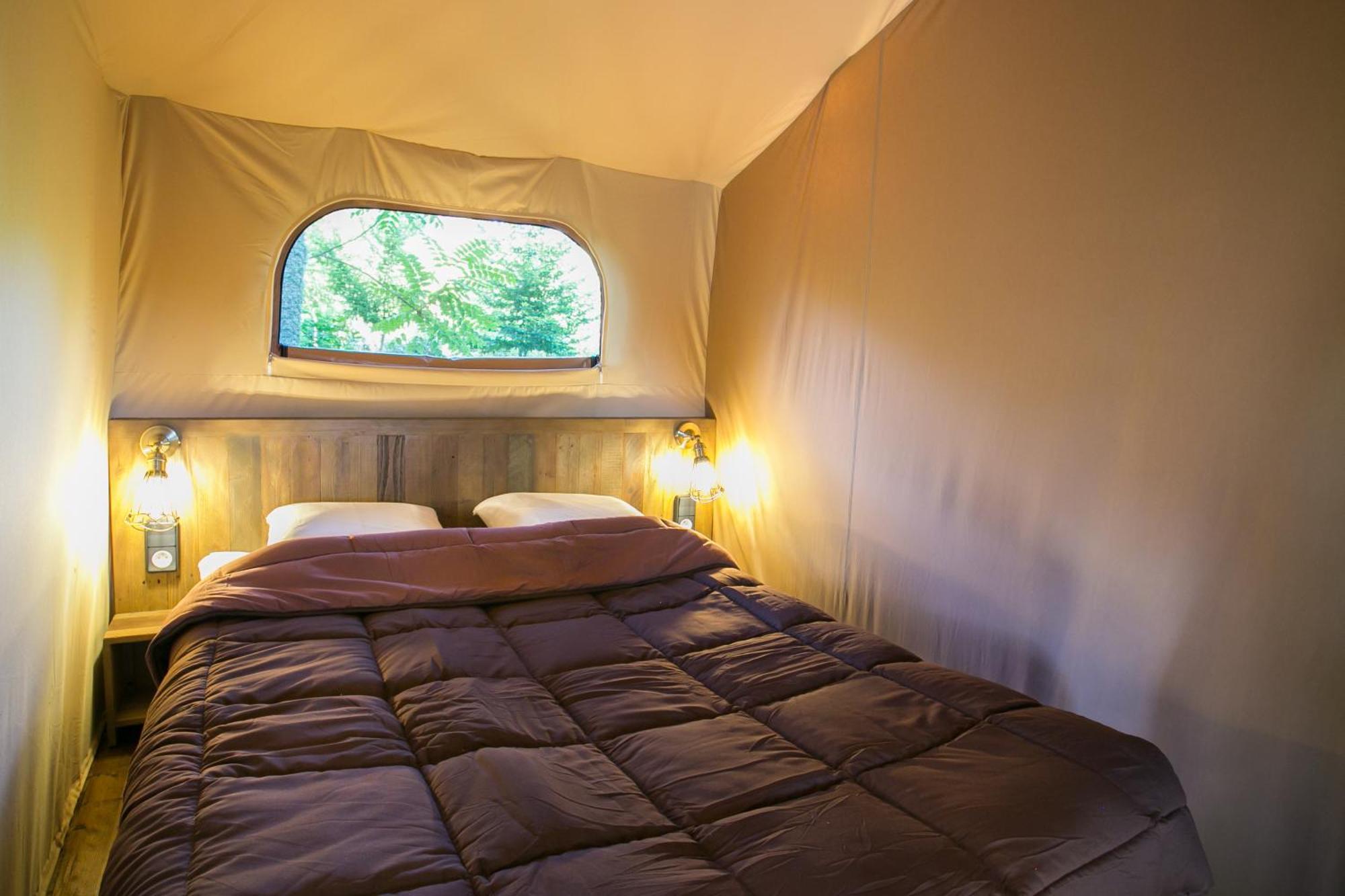 Camping La Ferme De Perdigat Limeuil Exteriör bild